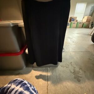 Elegant Black Pleated Skirt mp17